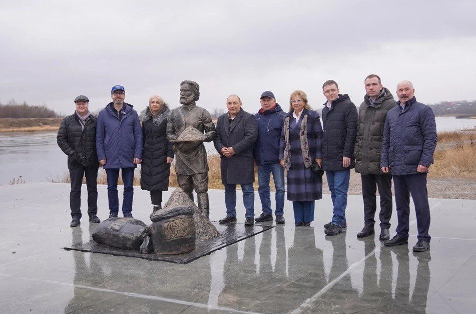 Во время рабочей поездки в Усолье-Сибирское, депутаты Законодательного Собрания Иркутской области посетили несколько объектов, где проводилось благоустройство в этом году