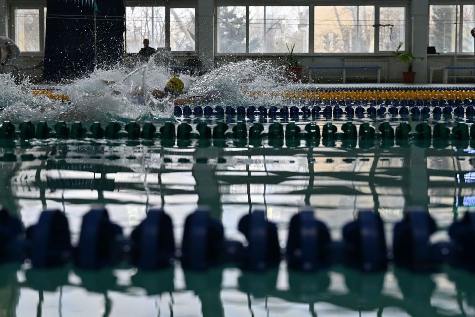 Спортсмены Приангарья стали победителями и призерами второго этапа межрегиональных соревнований по плаванию «Кубок Сибири», которые с 28 по 30 октября проходили в Барнауле Спортсмены Приангарья стали победителями и призерами второго этапа межрегиональных соревнований по плаванию «Кубок Сибири», которые с 28 по 30 октября проходили в Барнауле