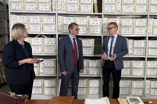 В Государственном архиве открылась выставка, посвященная 165-летию со дня рождения Иннокентия Михайловича Сибирякова