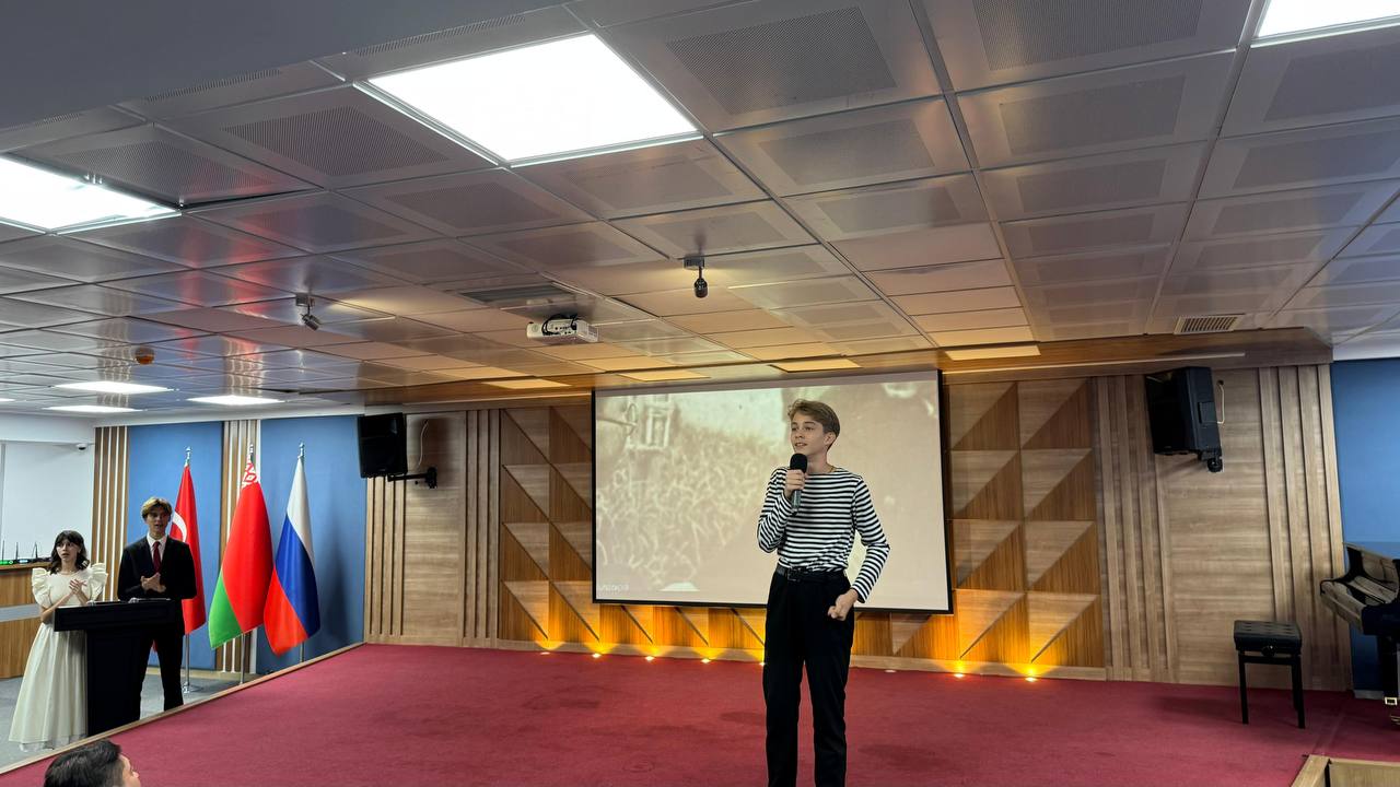 Сегодня в Русском Доме в Анкаре при участии Посольства состоялся праздничный концерт по случаю Дня народного единства Сегодня в Русском Доме в Анкаре при участии Посольства состоялся праздничный концерт по случаю Дня народного единства