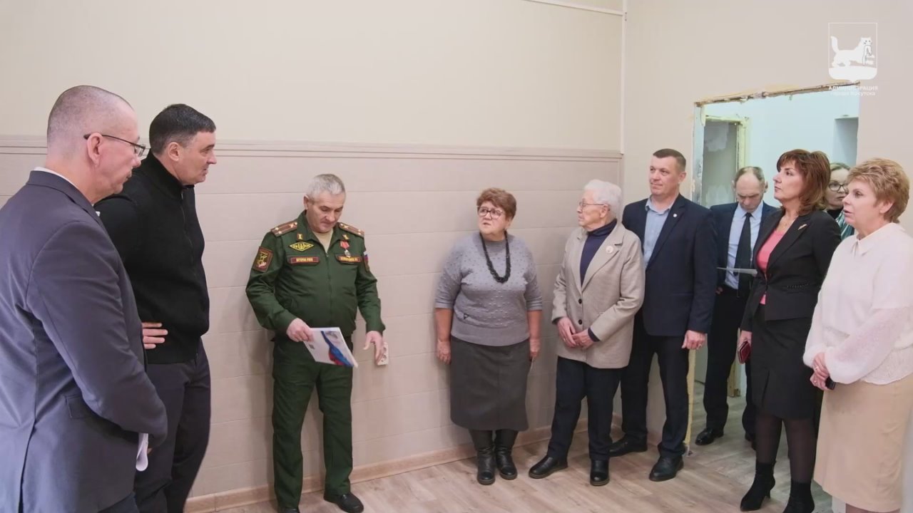 Руслан Болотов: У «Поста № 1» появится дополнительное просторное помещение на Киевской, 2. С руководителем движения, директором Дома детского творчества № 1 Любовью Макеевой осмотрели залы, обговорили, что разместим здесь