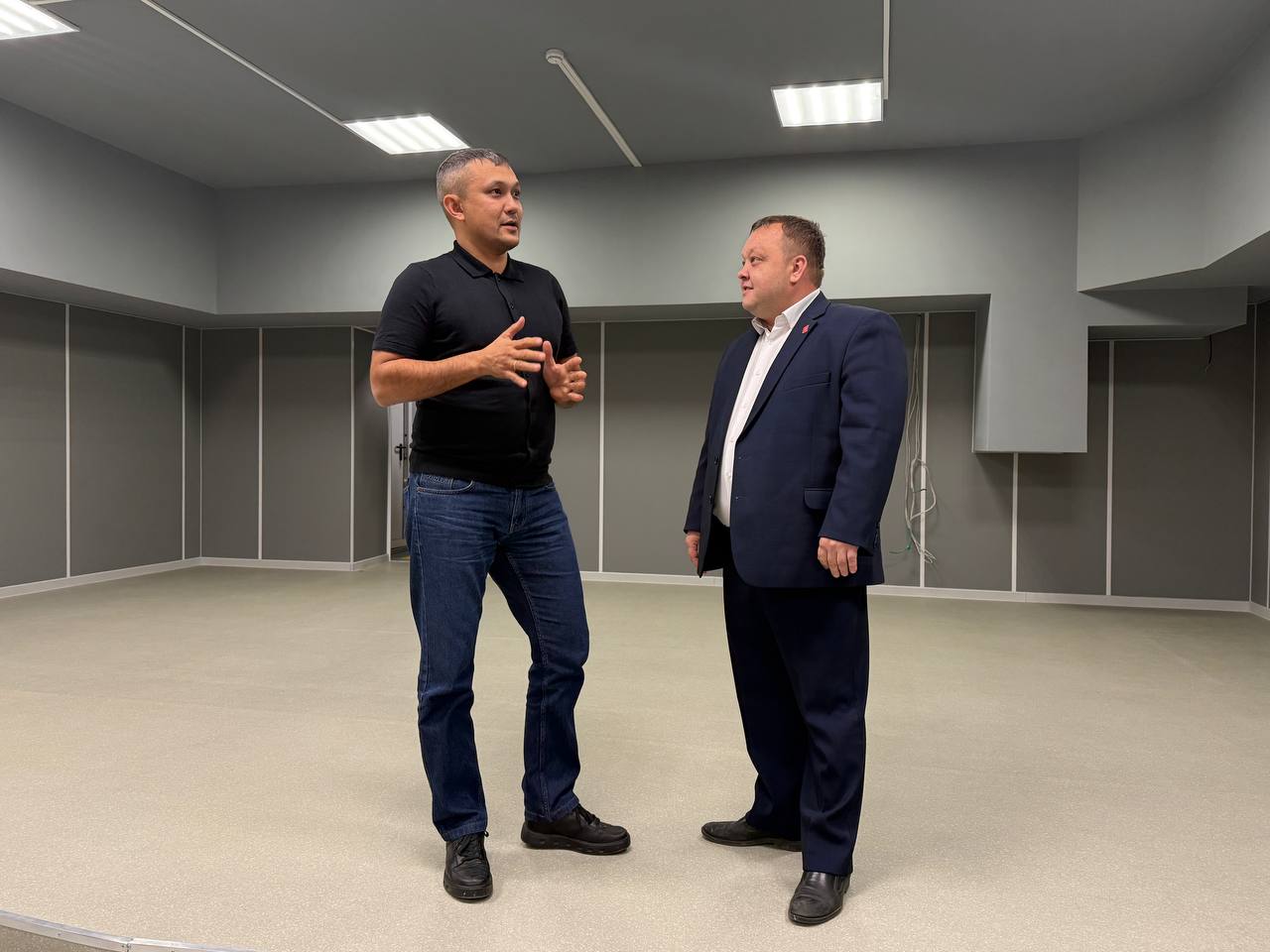 Подрядчик завершил капитальный ремонт молодежного центра «Театральный» Подрядчик завершил капитальный ремонт молодежного центра «Театральный»