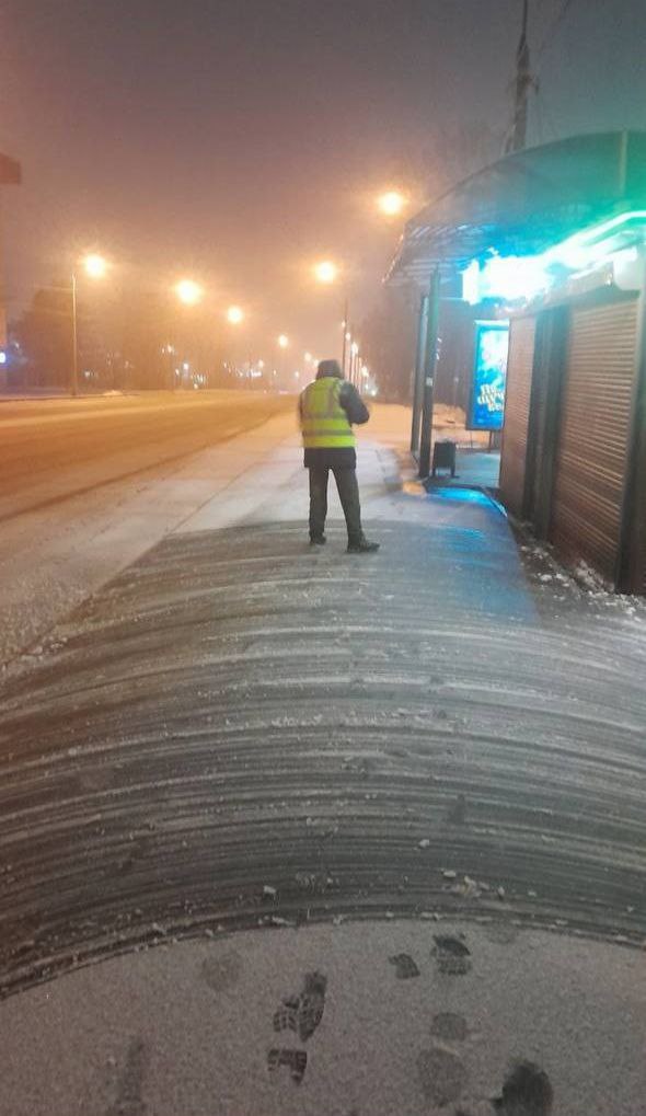 В Иркутске усилены работы по уборке городских территорий после снегопада В Иркутске усилены работы по уборке городских территорий после снегопада