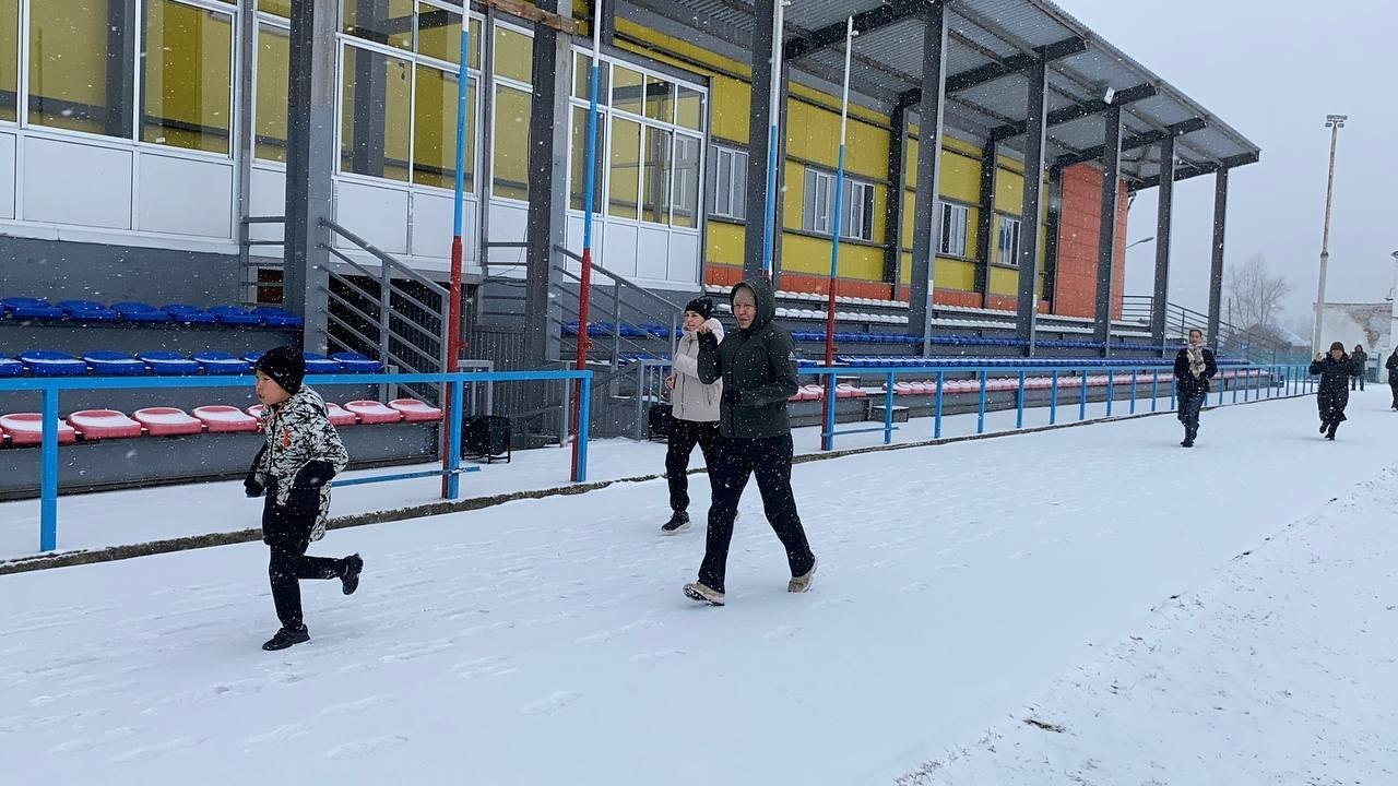 В Бодайбо состоялся семейный фестиваль Всероссийского физкультурно-спортивного комплекса «Готов к труду и обороне», в котором приняли участие 19 команд В Бодайбо состоялся семейный фестиваль Всероссийского физкультурно-спортивного комплекса «Готов к труду и обороне», в котором приняли участие 19 команд