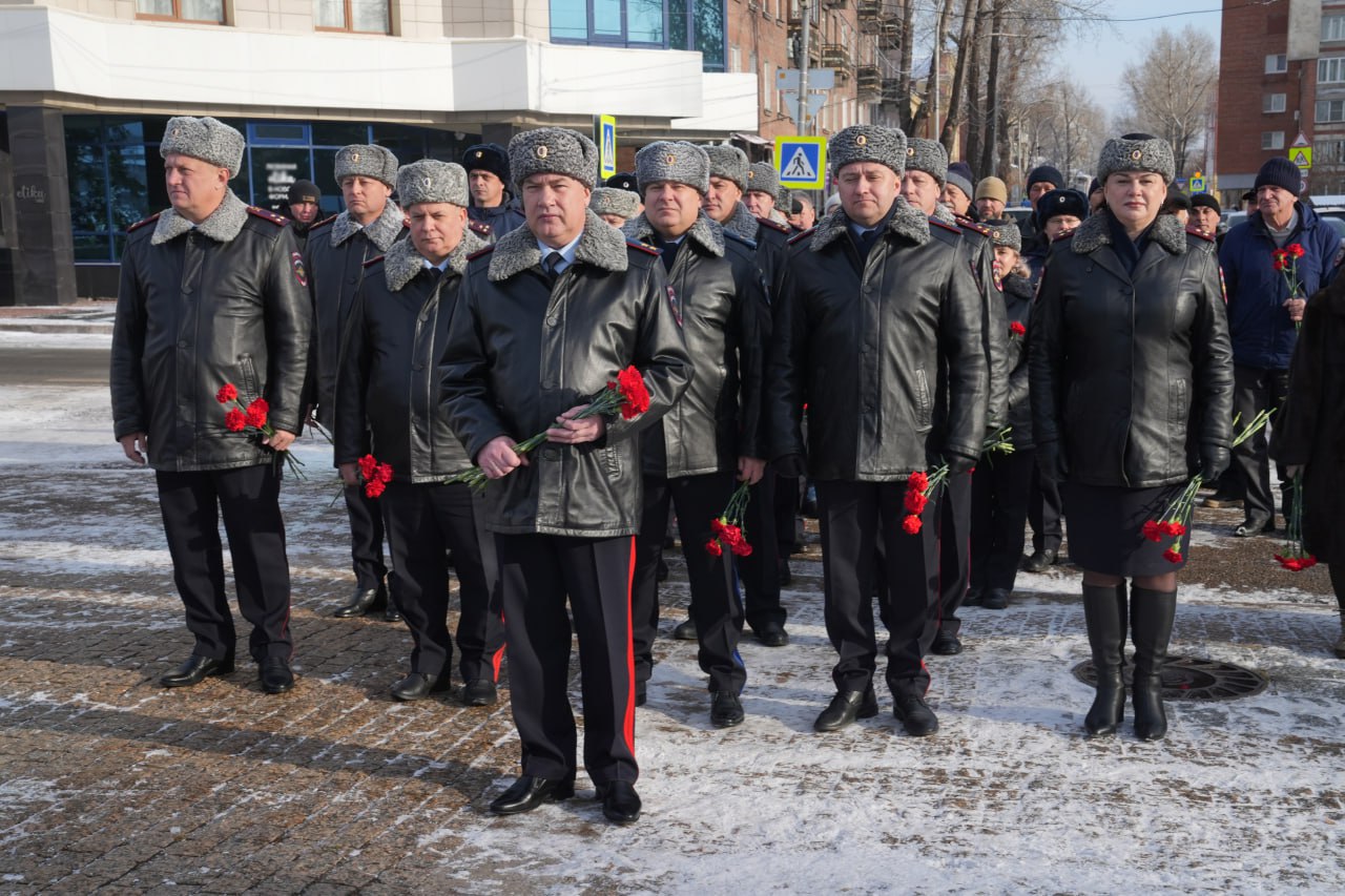 В Иркутской области прошли памятные мероприятия, посвященные дню сотрудников органов внутренних дел, погибших при исполнении служебных обязанностей В Иркутской области прошли памятные мероприятия, посвященные дню сотрудников органов внутренних дел, погибших при исполнении служебных обязанностей