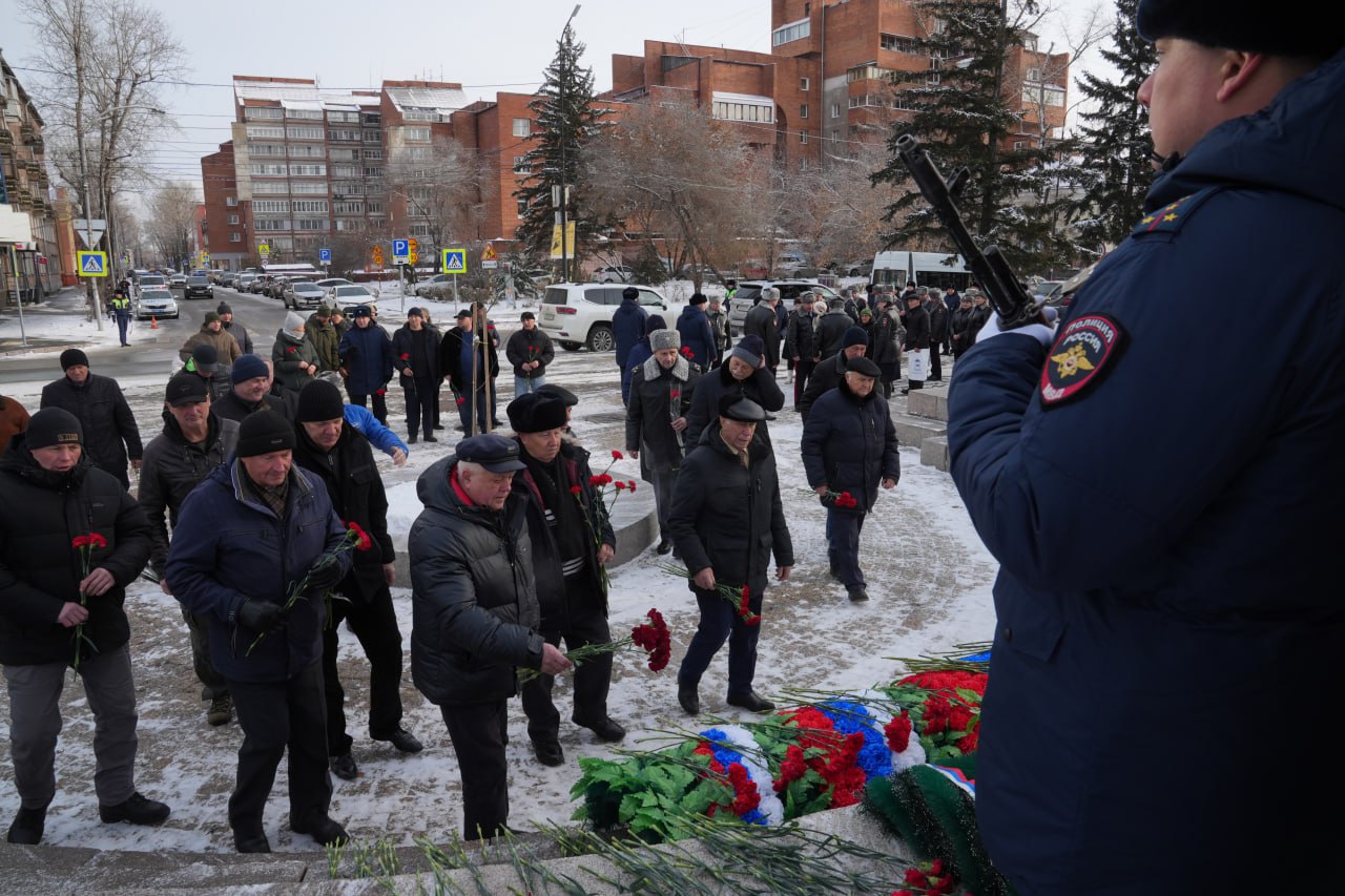 В Иркутской области прошли памятные мероприятия, посвященные дню сотрудников органов внутренних дел, погибших при исполнении служебных обязанностей В Иркутской области прошли памятные мероприятия, посвященные дню сотрудников органов внутренних дел, погибших при исполнении служебных обязанностей