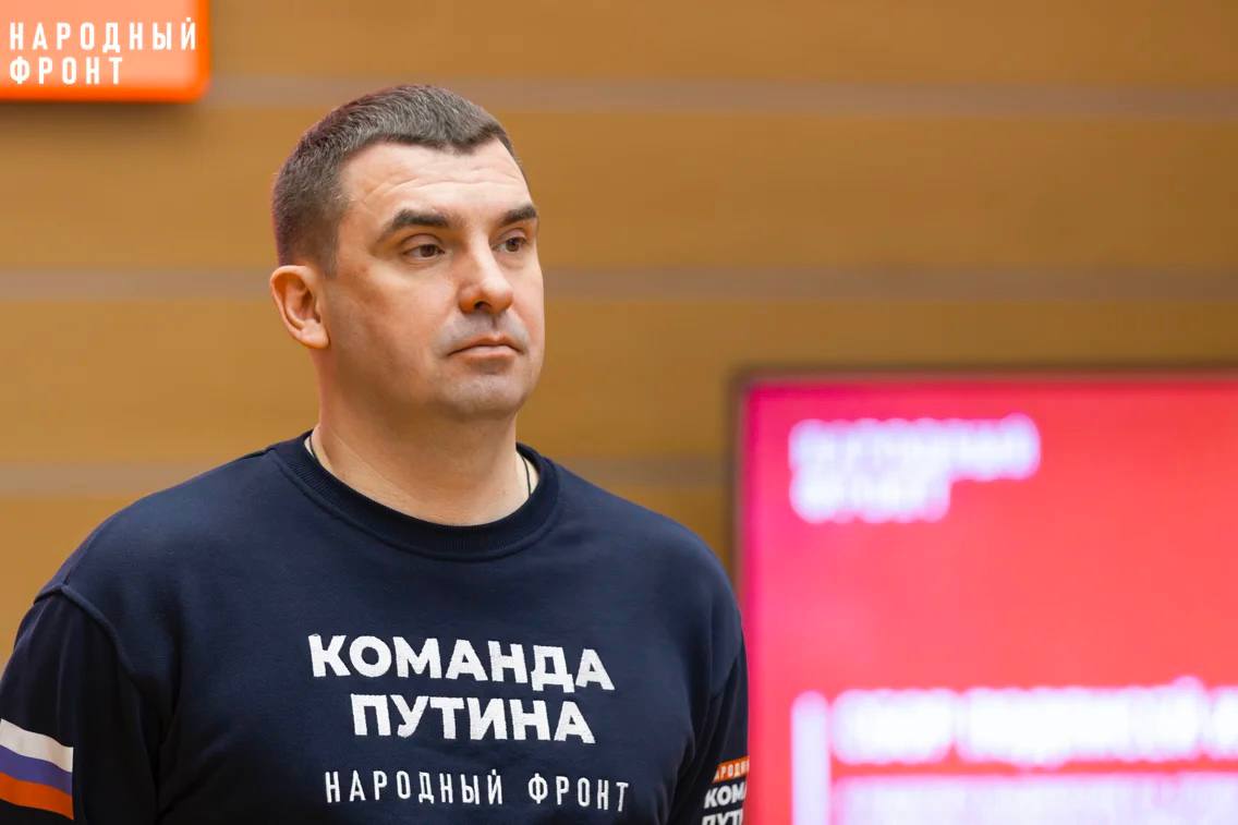 На заседании Совета по развитию физкультуры и спорта руководитель Исполкома Народного фронта Михаил Кузнецов представил президенту России Владимиру Путину результаты масштабного мониторинга