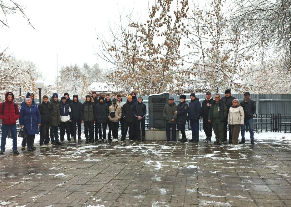 ПОМНИМ И ЧТИМ. Личный состав и ветераны ЛО МВД России на станции Иркутск-пассажирский провели памятное мероприятие, посвящённое Дню памяти сотрудников органов внутренних дел, погибших при исполнении служебных обязанностей В... ПОМНИМ И ЧТИМ. Личный состав и ветераны ЛО МВД России на станции Иркутск-пассажирский провели памятное мероприятие, посвящённое Дню памяти сотрудников органов внутренних дел, погибших при исполнении служебных обязанностей В...