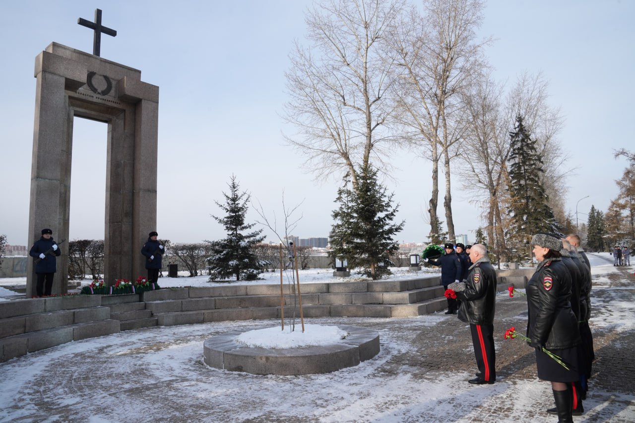 В Иркутской области прошли памятные мероприятия, посвященные дню сотрудников органов внутренних дел, погибших при исполнении служебных обязанностей В Иркутской области прошли памятные мероприятия, посвященные дню сотрудников органов внутренних дел, погибших при исполнении служебных обязанностей