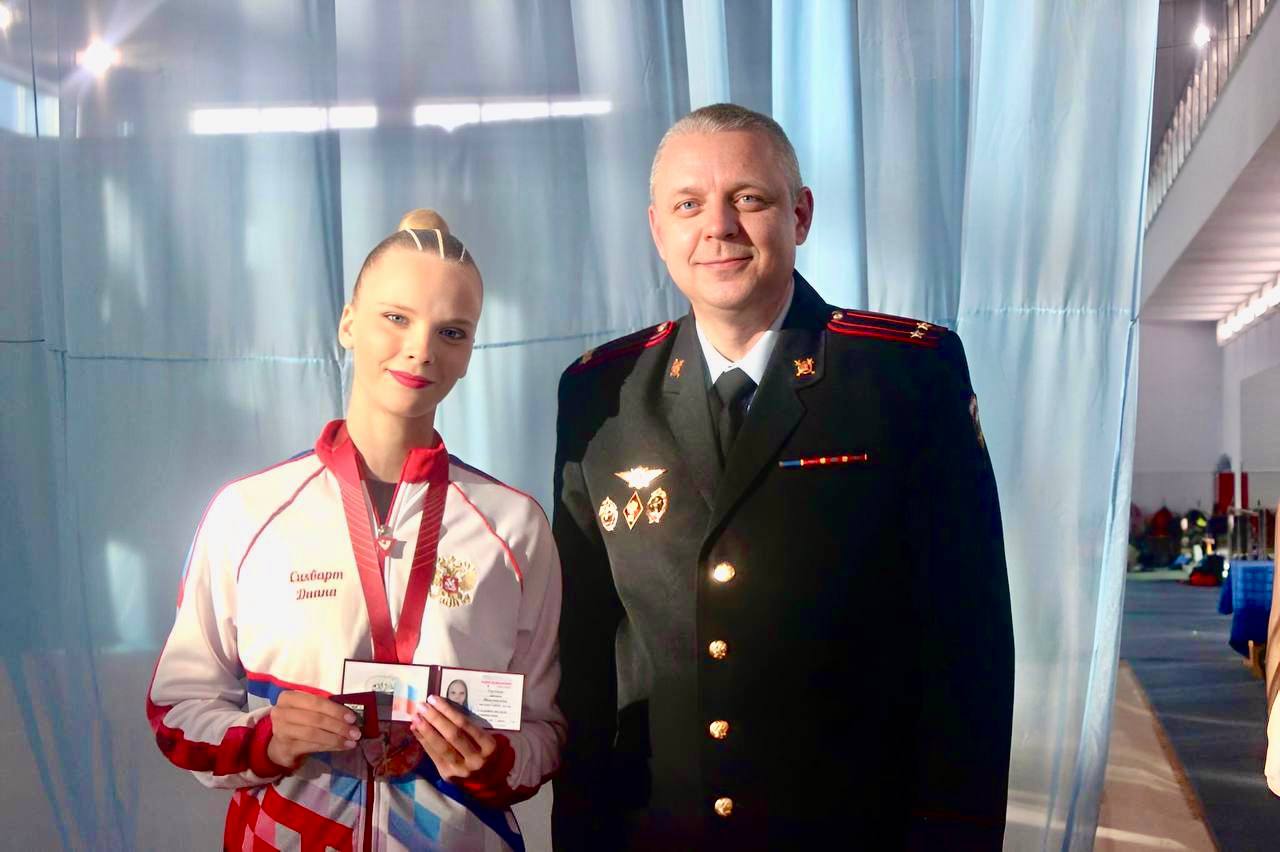 В Иркутске в честь дня сотрудника органов внутренних дел состоялись соревнования по художественной гимнастике В Иркутске в честь дня сотрудника органов внутренних дел состоялись соревнования по художественной гимнастике