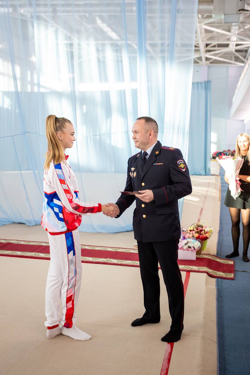 В Иркутске в честь дня сотрудника органов внутренних дел состоялись соревнования по художественной гимнастике В Иркутске в честь дня сотрудника органов внутренних дел состоялись соревнования по художественной гимнастике