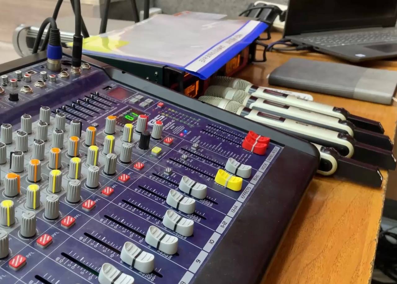 В Первомайском появилось новое пространство для школьных концертов и спектаклей В Первомайском появилось новое пространство для школьных концертов и спектаклей