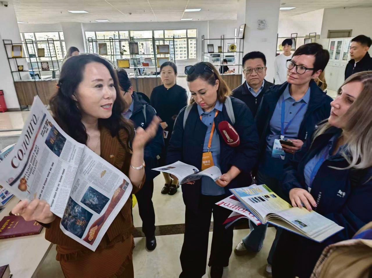 Командировка за опытом и дружбой: делегация медиаспециалистов из Иркутской области и Забайкалья побывала у коллег в КНР Командировка за опытом и дружбой: делегация медиаспециалистов из Иркутской области и Забайкалья побывала у коллег в КНР