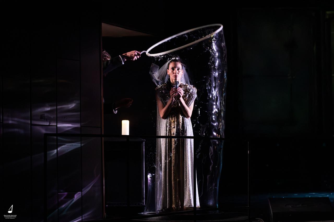 «Ромео и Джульетту» в современном стиле поставили в Иркутском музыкальном театре «Ромео и Джульетту» в современном стиле поставили в Иркутском музыкальном театре