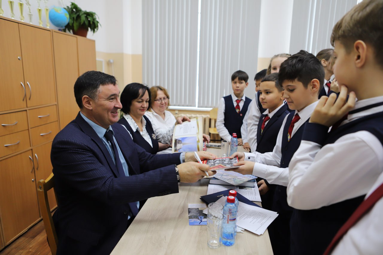 Краеведы творческого объединения «Иркутская история» провели презентацию своего проекта «Их имена наш город помнит» Краеведы творческого объединения «Иркутская история» провели презентацию своего проекта «Их имена наш город помнит»