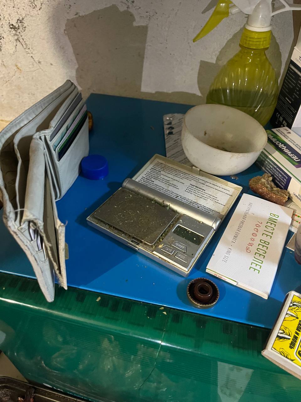 В Иркутске полицейские задержали предполагаемого наркодельца, который оборудовал квартиру для выращивания конопли В Иркутске полицейские задержали предполагаемого наркодельца, который оборудовал квартиру для выращивания конопли