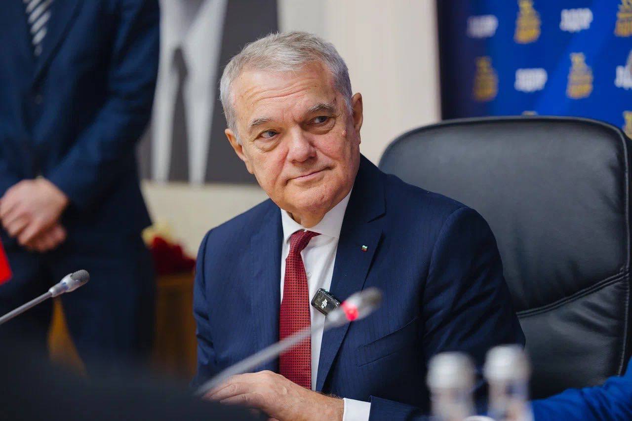 Леонид Слуцкий: Сегодня партии ЛДПР и «Альтернатива для болгарского возрождения» подписали меморандум о сотрудничестве Леонид Слуцкий: Сегодня партии ЛДПР и «Альтернатива для болгарского возрождения» подписали меморандум о сотрудничестве