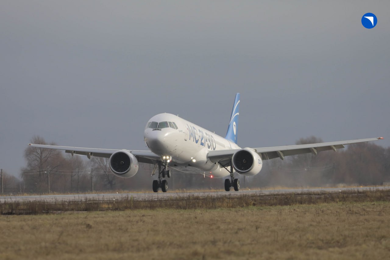 Второй импортозамещенный образец МС-21 совершил беспосадочный перелет из Иркутска в Жуковский