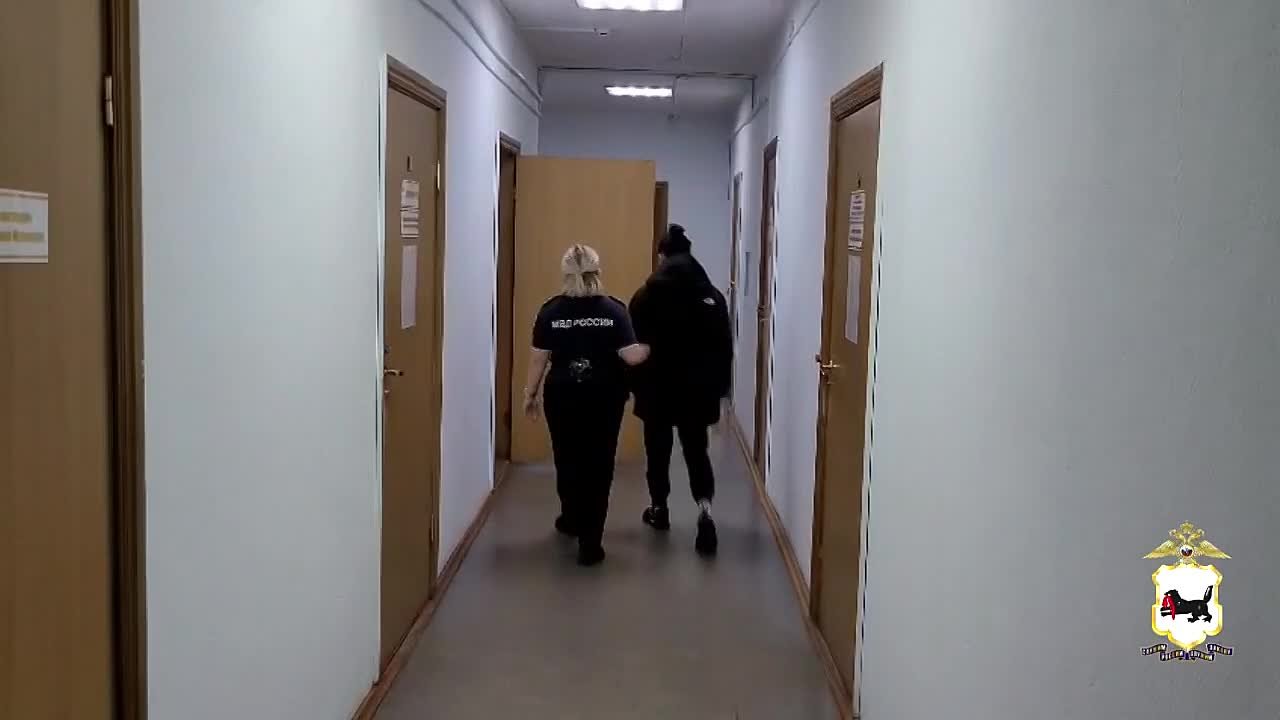 «Не быть такими наивными, как я, и сразу идти в полицию»