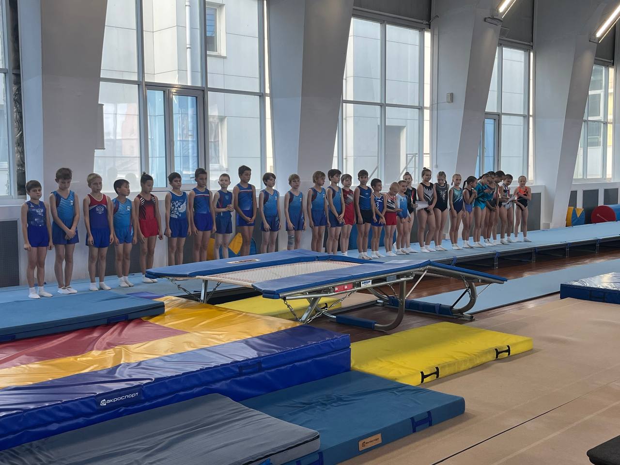 В Иркутске прошло первенство города по прыжкам на батуте В Иркутске прошло первенство города по прыжкам на батуте