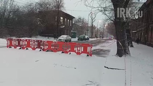 Вот какая обстановка на перекрестке Декабрьских Событий и Дзержинского сейчас