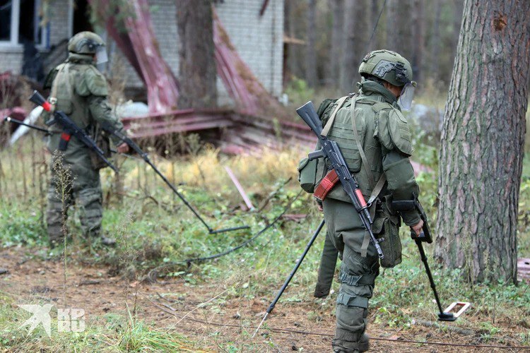 Военкор KP.RU Александр Коц: как саперы КНДР очищают Курскую землю от натовских снарядов Военкор KP.RU Александр Коц: как саперы КНДР очищают Курскую землю от натовских снарядов