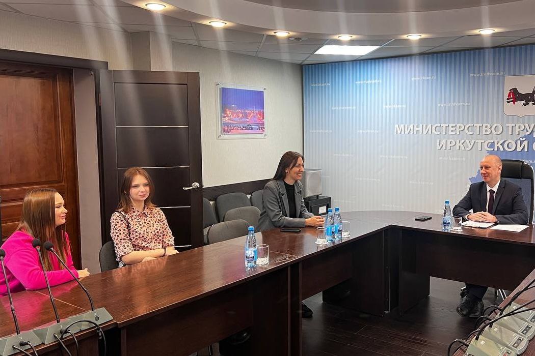 В Приангарье подвели итоги областного конкурса творческих работ «Охрана труда глазами детей» В Приангарье подвели итоги областного конкурса творческих работ «Охрана труда глазами детей»