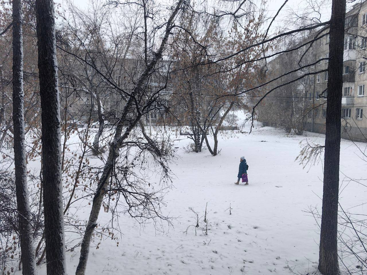 Настоящая зима ворвалась в Приангарье! За несколько часов регион превратился в белую сказку с пробками и хлопотами Настоящая зима ворвалась в Приангарье! За несколько часов регион превратился в белую сказку с пробками и хлопотами