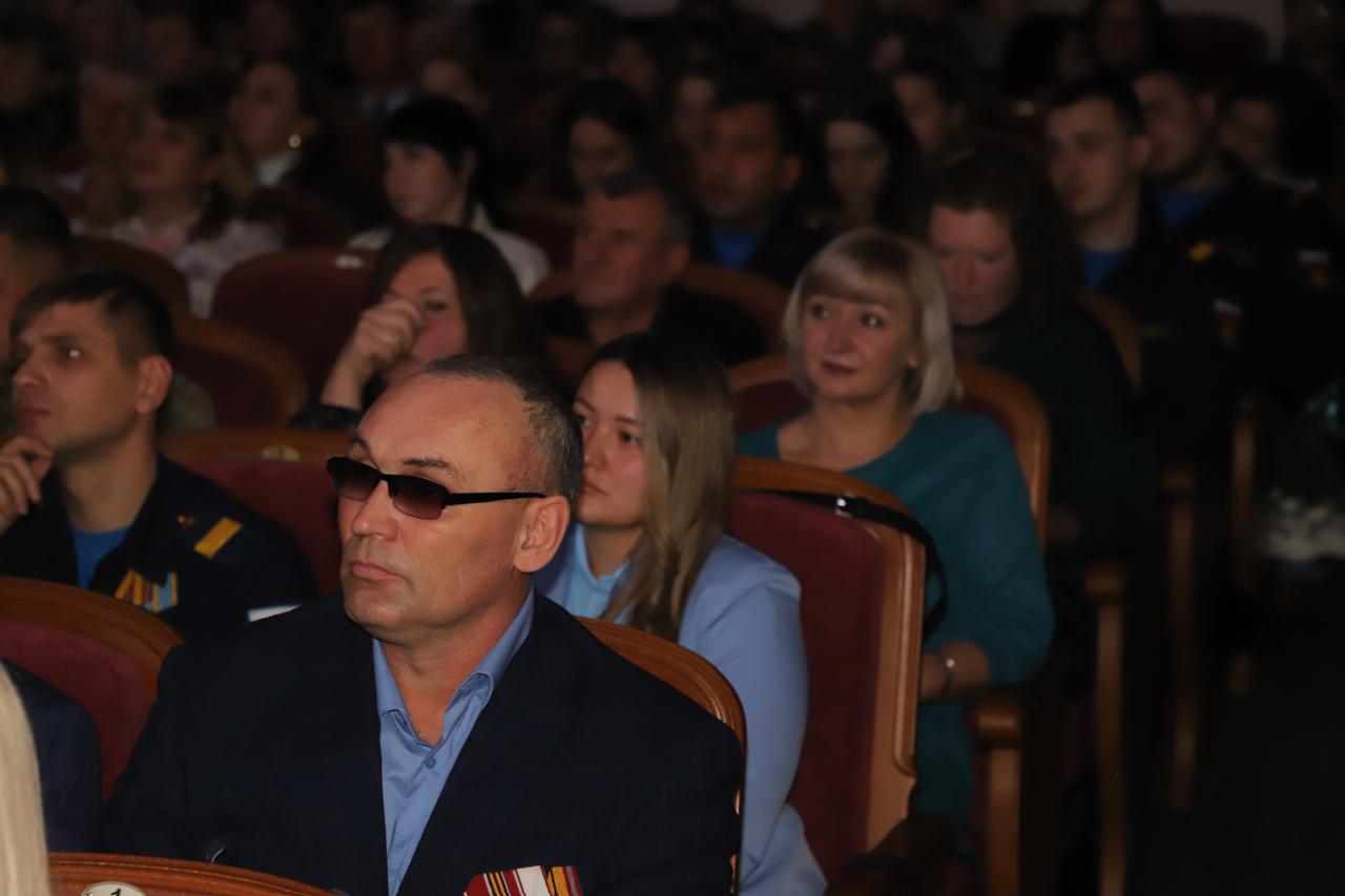 В Усольском районе впервые вручили знак «Общественное признание» В Усольском районе впервые вручили знак «Общественное признание»