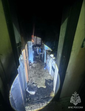 Благодаря бдительности соседей удалось избежать трагедии на пожаре в Иркутске