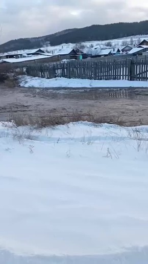 Село Десятниково в Бурятии топит: там прорвало временную дамбу