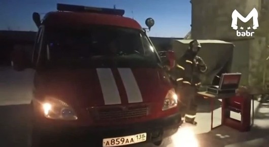 Цеха по производству диванов горят в Усолье-Сибирском