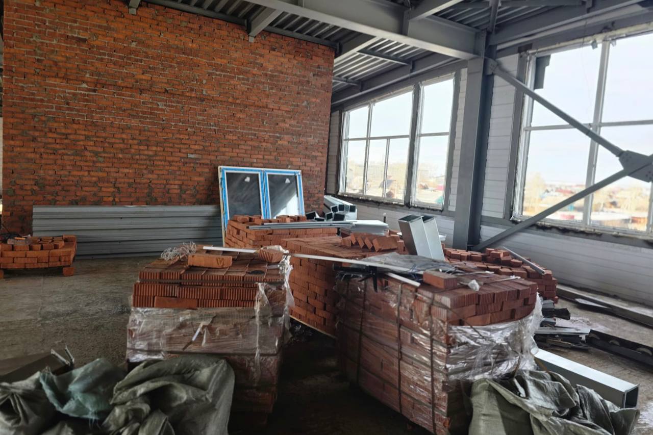 В Зиме продолжается строительство ФОКа В Зиме продолжается строительство ФОКа