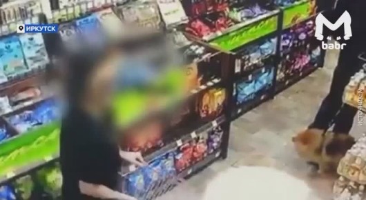 Агрессивная дама напала на продавца в иркутском магазине
