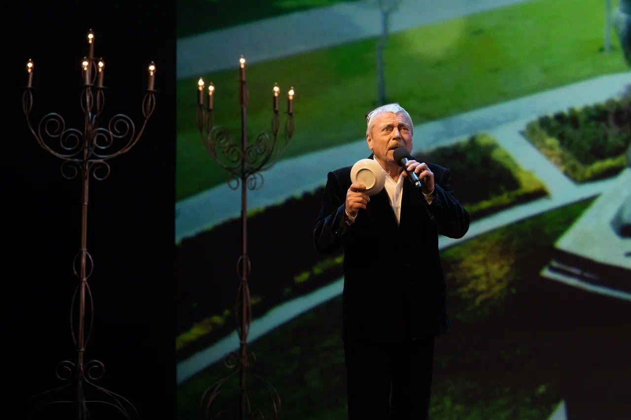 Завершился цикл мероприятий, посвященных 175-летию иркутского драмтеатра Завершился цикл мероприятий, посвященных 175-летию иркутского драмтеатра