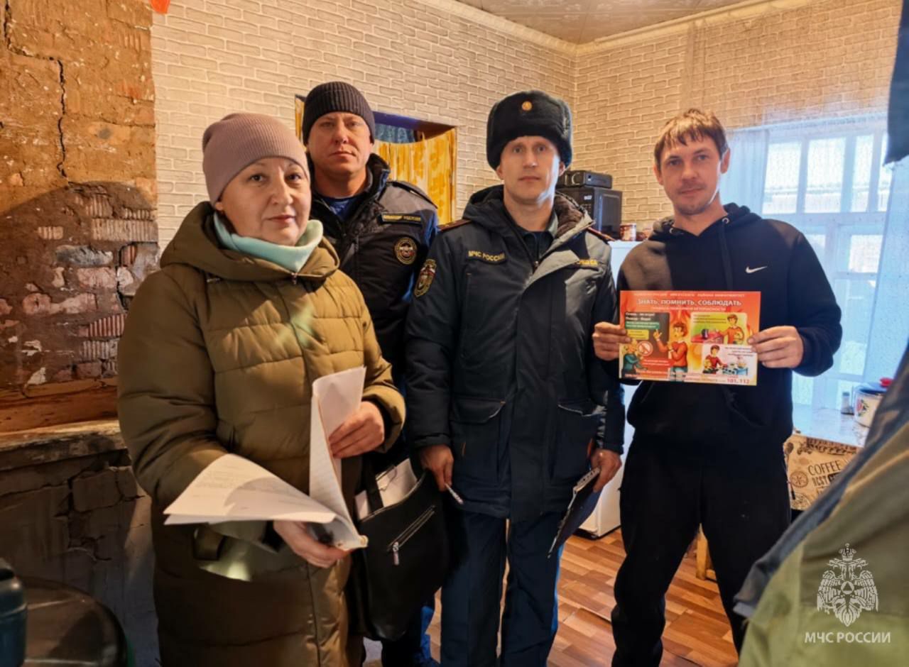 Сотрудники МЧС России провели очередной противопожарный рейд