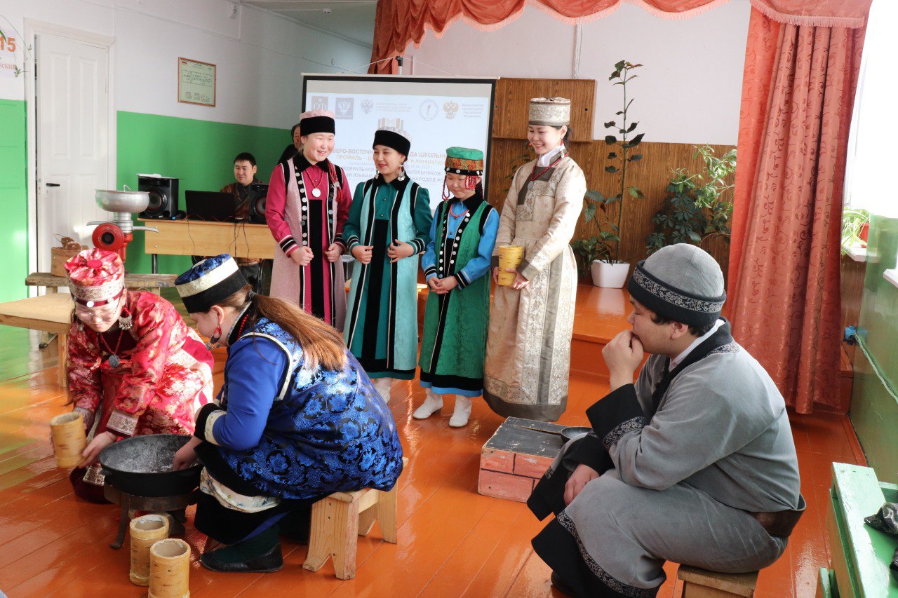 В Усть-Ордынском Бурятском округе определены лучшие образовательная организация с этнокультурной составляющей В Усть-Ордынском Бурятском округе определены лучшие образовательная организация с этнокультурной составляющей