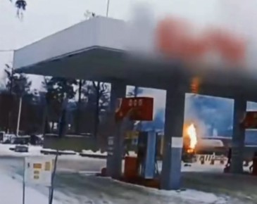 Иркутске 15 ноября мужчина получил травмы в горящем автомобиле