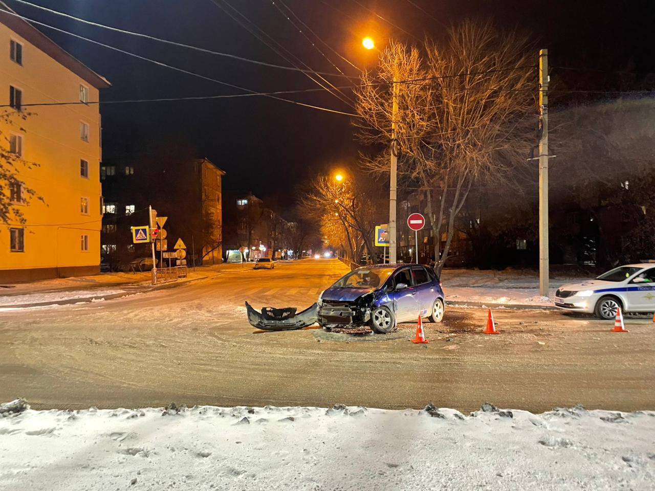 Обзор ДТП за неделю. С 10 по 16 ноября 2025 года на дорогах Иркутска и Иркутского района сотрудниками Госавтоинспекции зарегистрировано 19 дорожно-транспортных происшествий, в которых пострадало 23 взрослых и 2 детей Обзор ДТП за неделю. С 10 по 16 ноября 2025 года на дорогах Иркутска и Иркутского района сотрудниками Госавтоинспекции зарегистрировано 19 дорожно-транспортных происшествий, в которых пострадало 23 взрослых и 2 детей