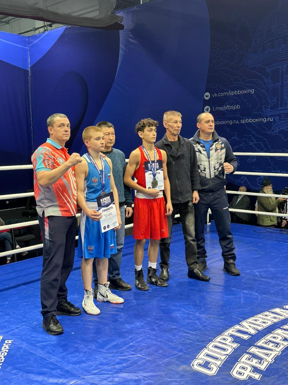 Иркутский спортсмен Даниил Соколик стал серебряным призером всероссийских соревнований по боксу «Кубок Н.А. Никифорова-Денисова», которые с 9 по 16 ноября проходили в Санкт-Петербурге Иркутский спортсмен Даниил Соколик стал серебряным призером всероссийских соревнований по боксу «Кубок Н.А. Никифорова-Денисова», которые с 9 по 16 ноября проходили в Санкт-Петербурге