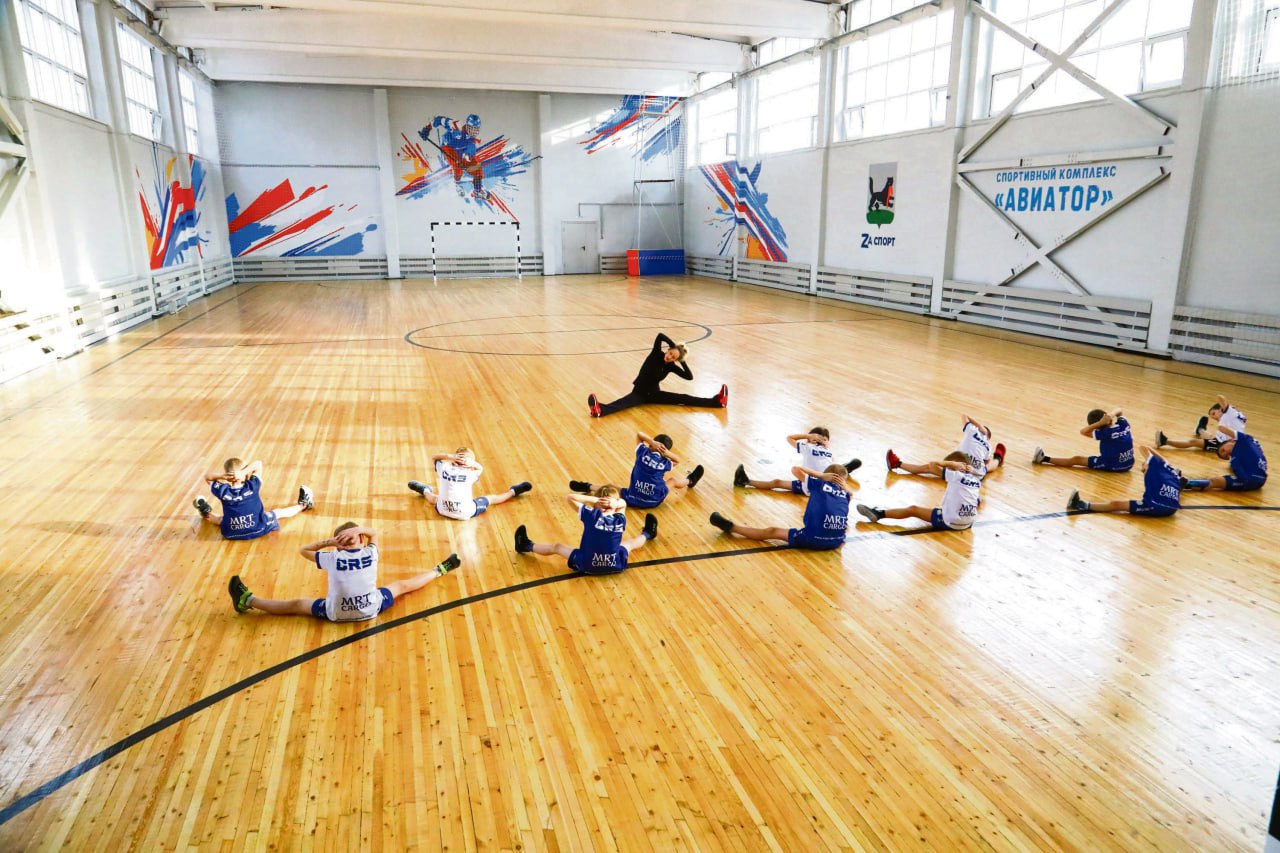 К ремонту спорткомплекса «Авиатор» на Ширямова строители приступили в мае этого года