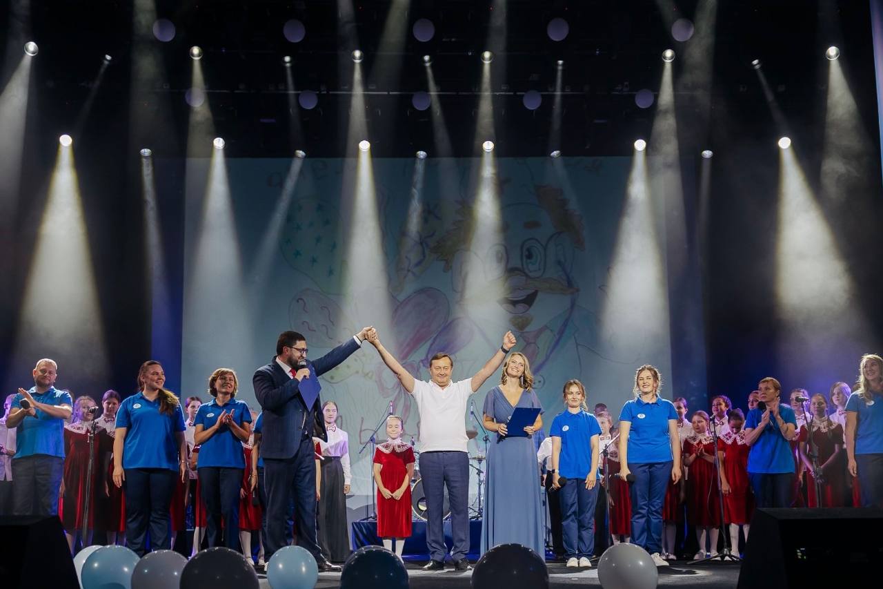 Коллектив Городской Ивано-Матренинской детской клинической больницы награжден Орденом Пирогова Коллектив Городской Ивано-Матренинской детской клинической больницы награжден Орденом Пирогова