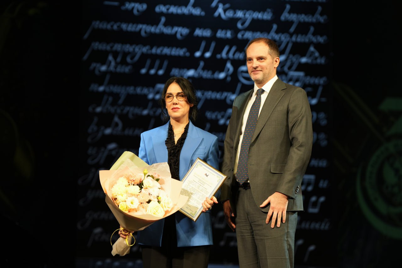 В Иркутской области отметили 35-летие Федеральной налоговой службы России В Иркутской области отметили 35-летие Федеральной налоговой службы России