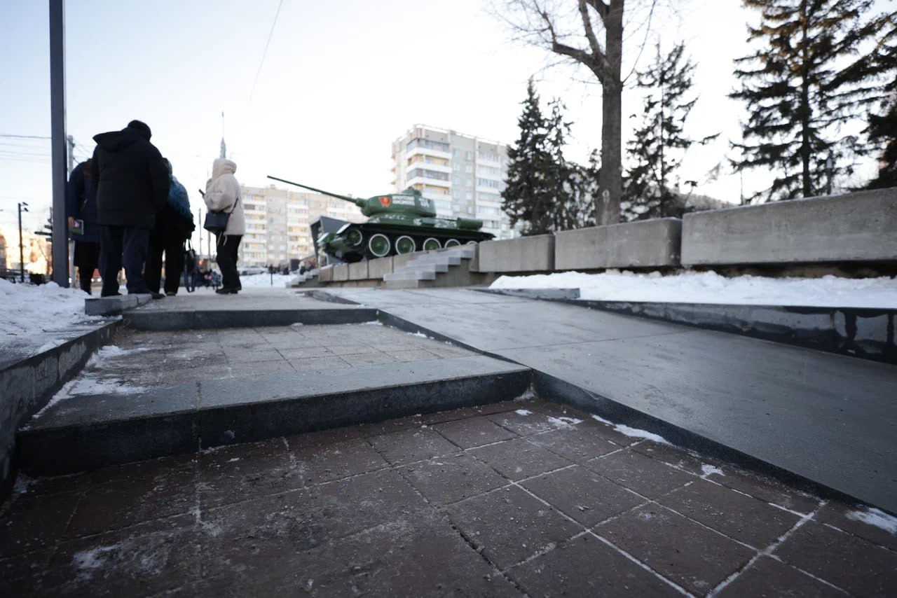 В Иркутске благодаря нацпроекту обновили общественную территорию «Танк «Иркутский комсомолец» В Иркутске благодаря нацпроекту обновили общественную территорию «Танк «Иркутский комсомолец»