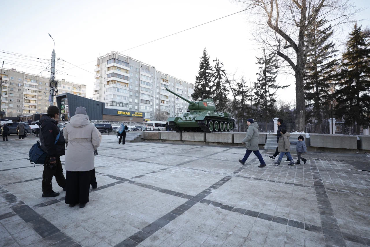 В Иркутске благодаря нацпроекту обновили общественную территорию «Танк «Иркутский комсомолец» В Иркутске благодаря нацпроекту обновили общественную территорию «Танк «Иркутский комсомолец»