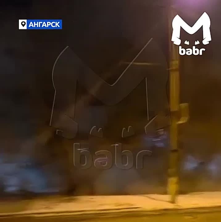 Очередной коммунальный прорыв в Ангарске: школы, сады и дома остались без воды и тепла из-за лопнувшей трубы