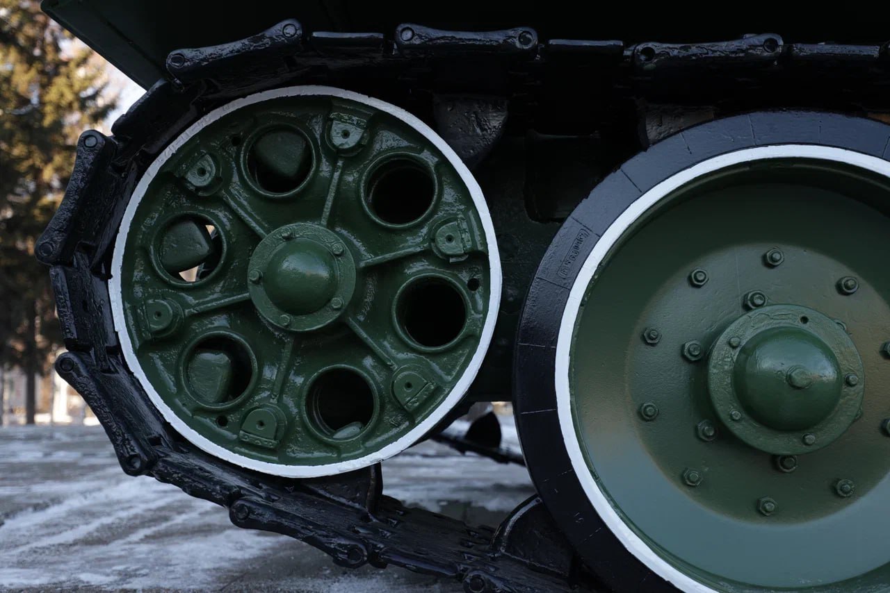 В Иркутске благодаря нацпроекту обновили общественную территорию «Танк «Иркутский комсомолец» В Иркутске благодаря нацпроекту обновили общественную территорию «Танк «Иркутский комсомолец»