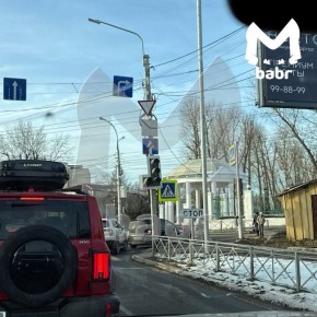 Светофоры дружненько вырубились в центре Иркутска