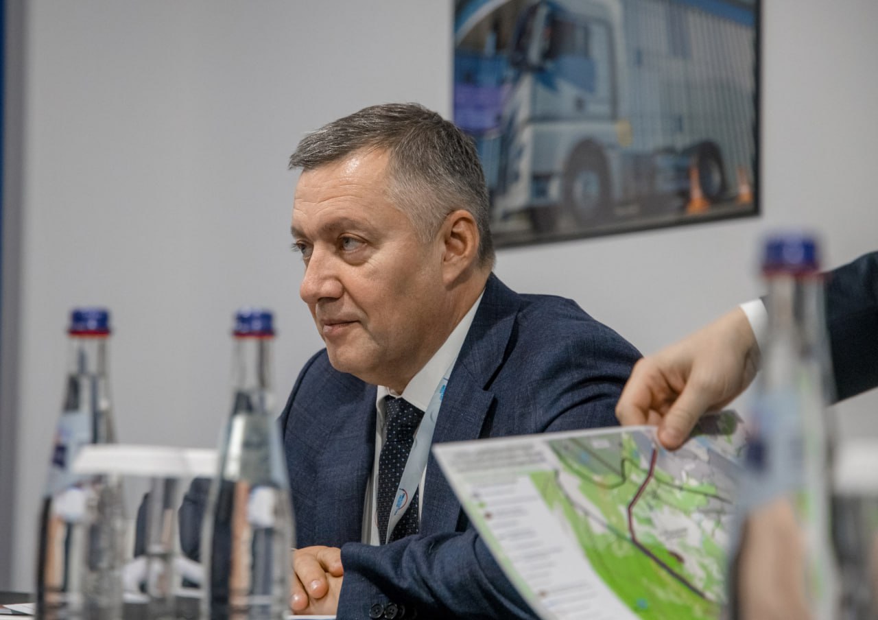 Основные направления транспортной деятельности региона обсудили министр транспорта РФ Андрей Никитин и Игорь Кобзев Основные направления транспортной деятельности региона обсудили министр транспорта РФ Андрей Никитин и Игорь Кобзев