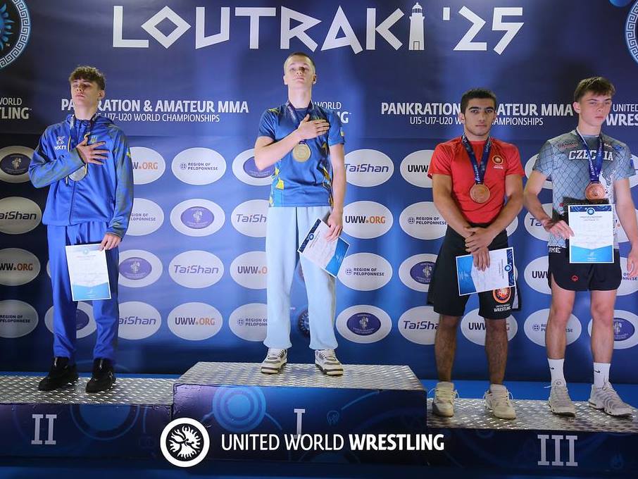 Ангарский спортсмен Иброхим Нозимов выиграл бронзовую награду на первенстве мира по панкратиону Ангарский спортсмен Иброхим Нозимов выиграл бронзовую награду на первенстве мира по панкратиону